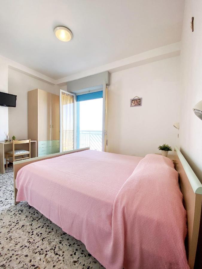 Hotel Dinarica มาร็อตตา ภายนอก รูปภาพ