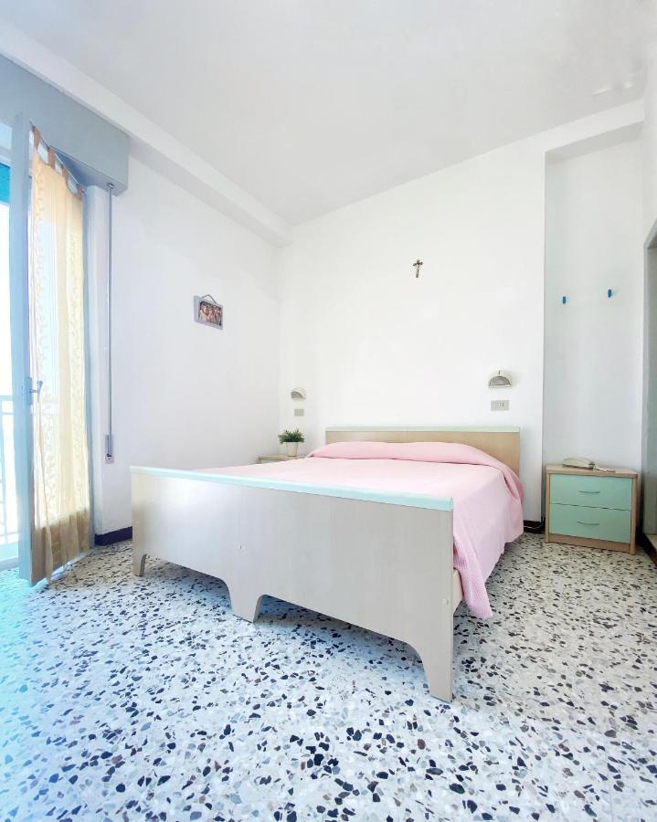 Hotel Dinarica มาร็อตตา ภายนอก รูปภาพ