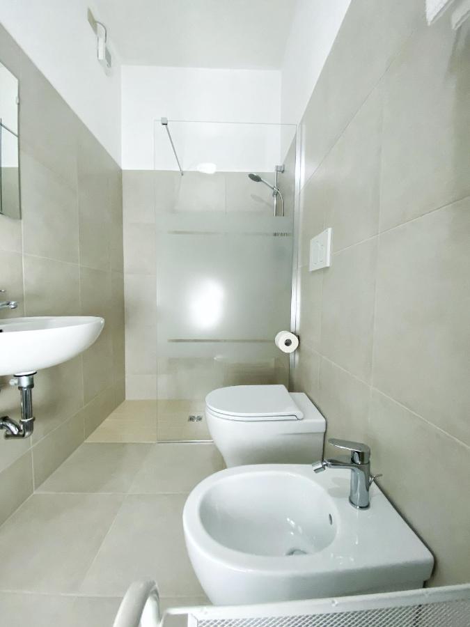 Hotel Dinarica มาร็อตตา ภายนอก รูปภาพ